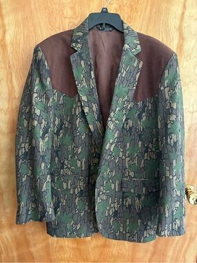 Men's Vintage Silverado Trebark Camouflage Blazer with Brown Suede Yoke